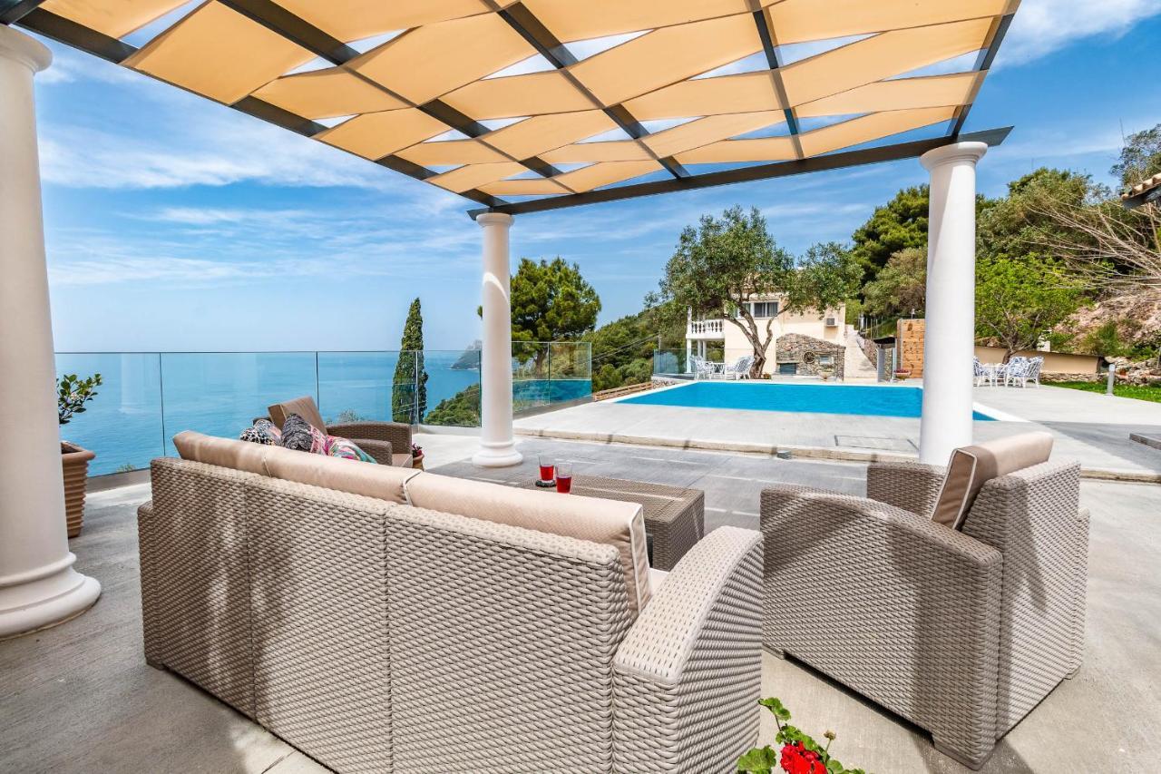 Ocean View - Luxury Villa Nefeli Kontogialos Εξωτερικό φωτογραφία